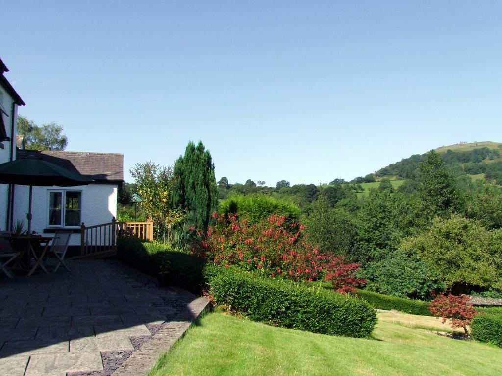 Tyn Y Wern Guest Accommodation Llangollen Exterior foto