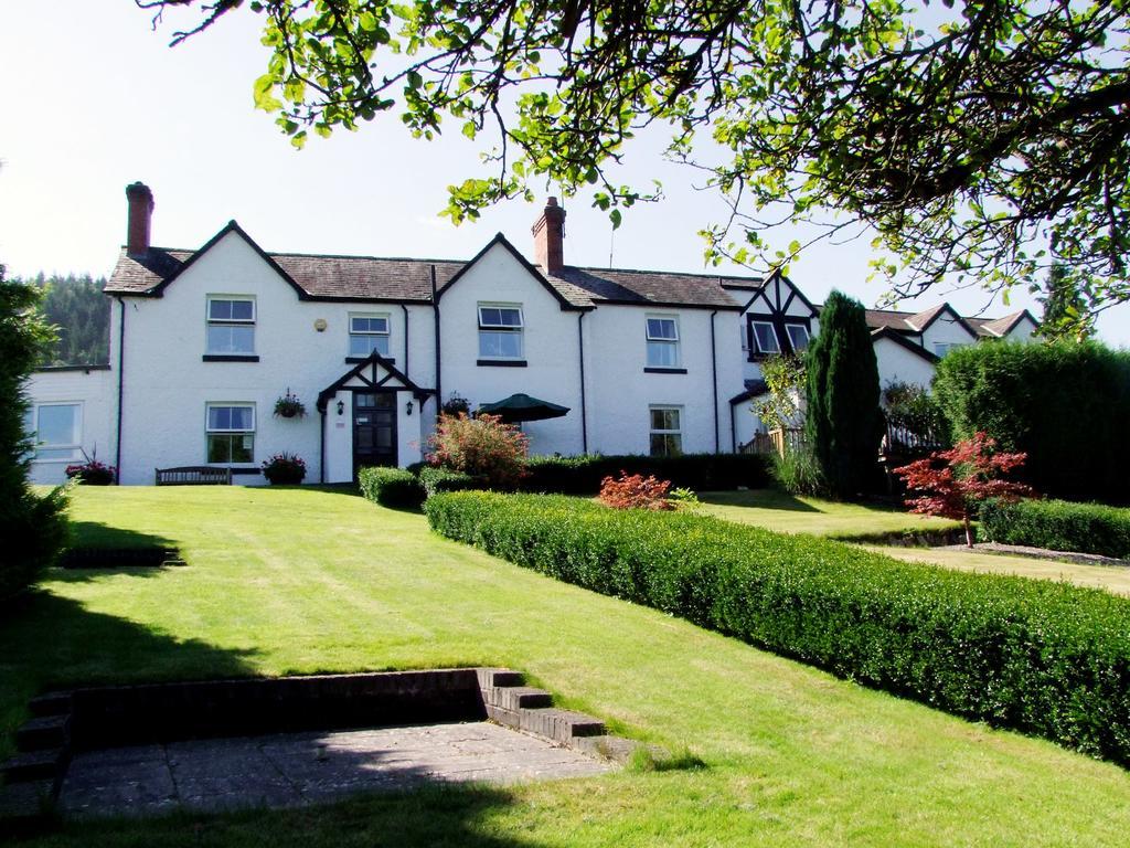 Tyn Y Wern Guest Accommodation Llangollen Exterior foto